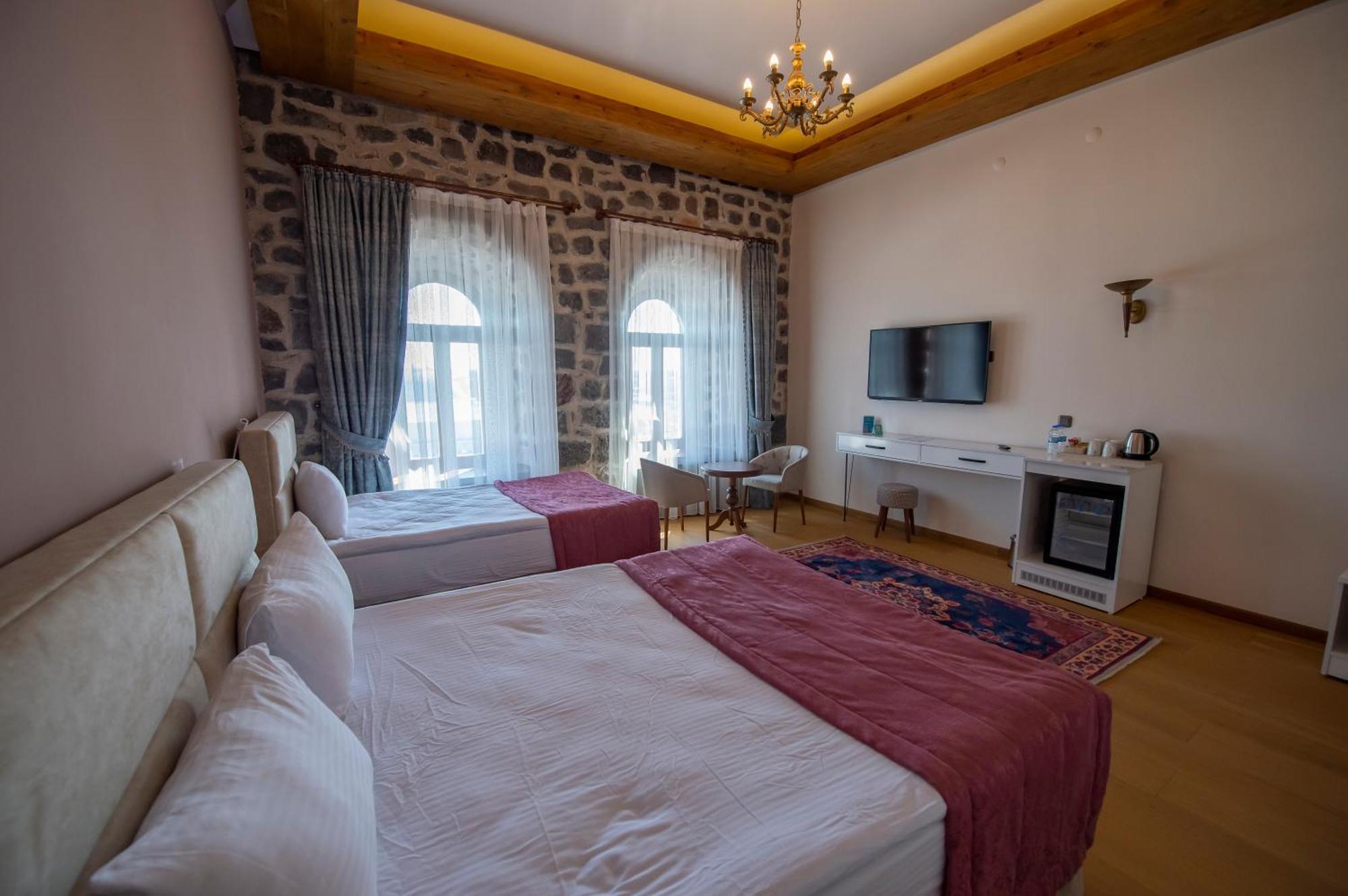 Ve Hotels Beylerbeyi Sarayi Карс Екстериор снимка